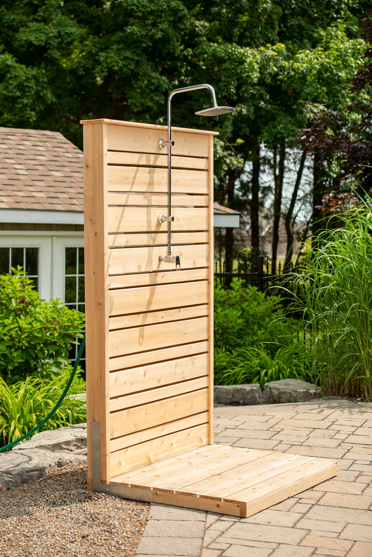 Savannah Outdoor Shower | Leisurecraft